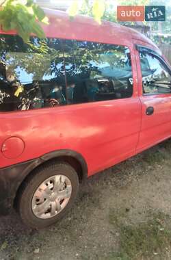 Минивэн Opel Combo 2006 в 