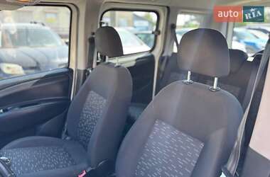 Минивэн Opel Combo 2012 в 