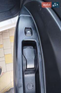 Грузовой фургон Opel Combo 2012 в 