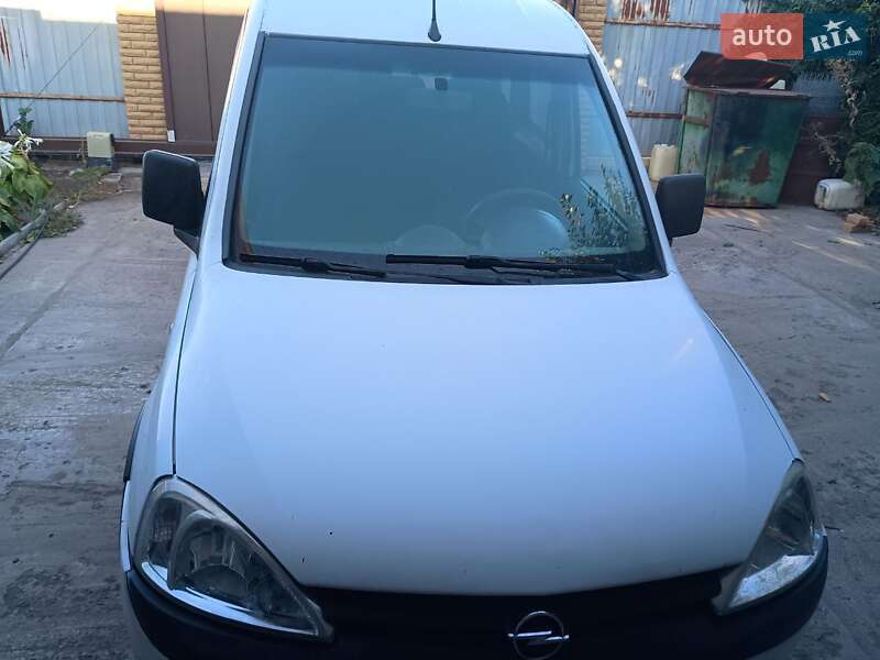 Минивэн Opel Combo 2008 в Синельниково