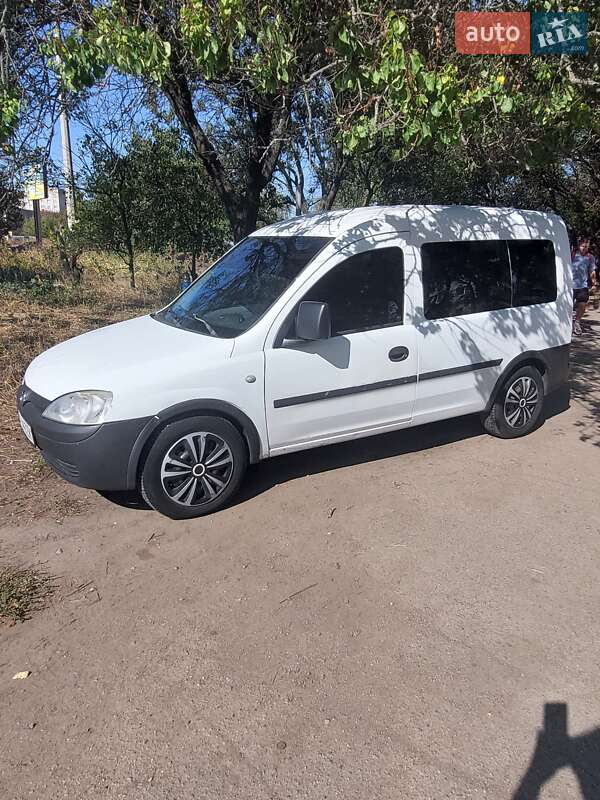 Opel Combo 2004 Opel Combo 2004