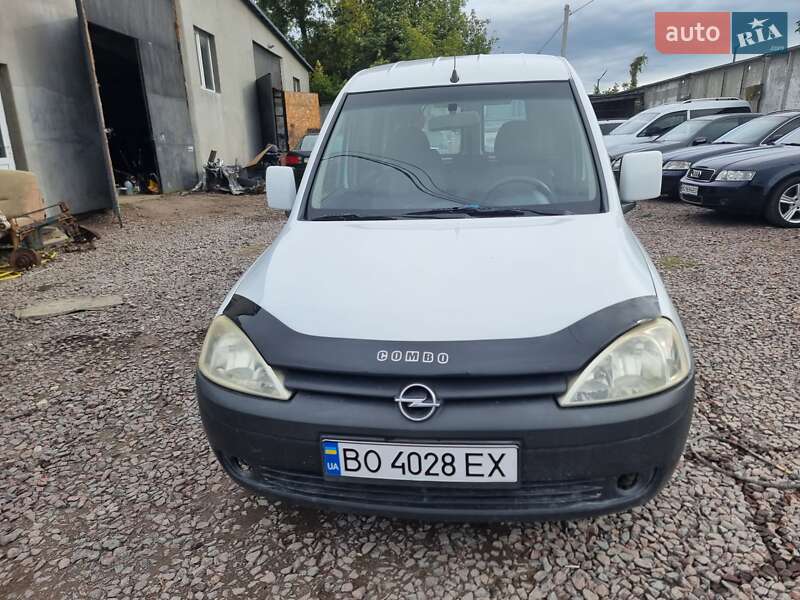 Минивэн Opel Combo 2006 в Кременце