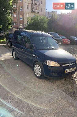 Минивэн Opel Combo 2009 в 
