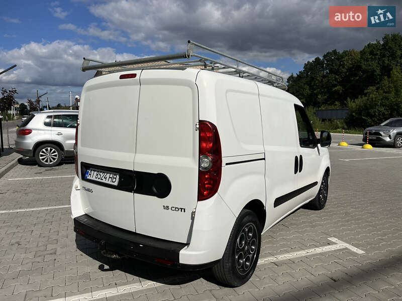 Грузовой фургон Opel Combo 2012 в Коломые