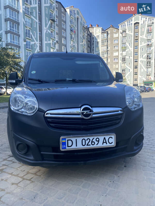 Мінівен Opel Combo 2015 в Івано-Франківську