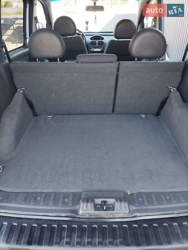 Минивэн Opel Combo 2009 в Делятине