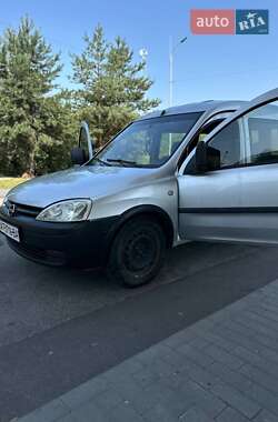 Минивэн Opel Combo 2006 в 