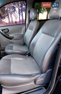 Минивэн Opel Combo 2005 в 
