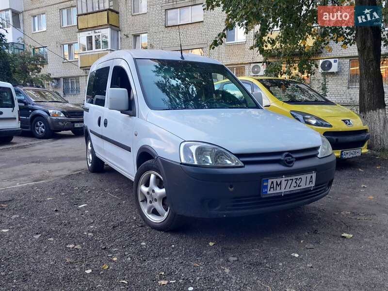 Opel Combo 2006