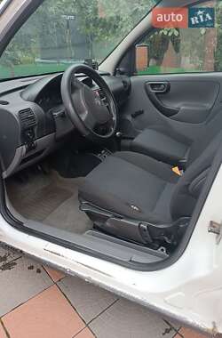 Минивэн Opel Combo 2003 в 