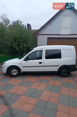 Минивэн Opel Combo 2003 в 