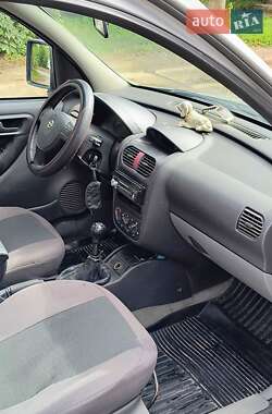 Минивэн Opel Combo 2002 в 
