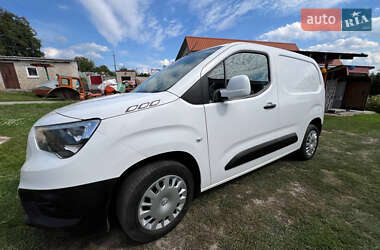 Грузовой фургон Opel Combo 2018 в 