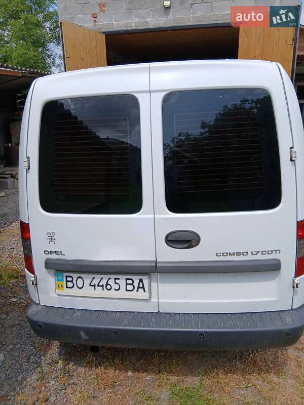 Минивэн Opel Combo 2008 в 