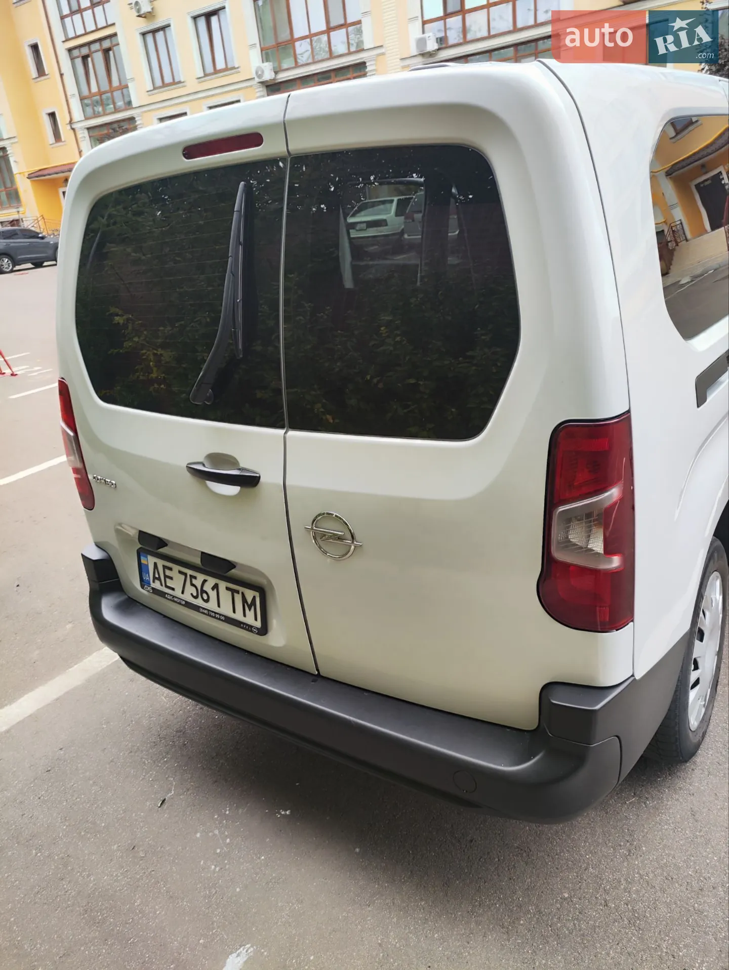 2022 Opel Combo - мініатюра 2