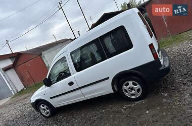 Минивэн Opel Combo 2004 в 
