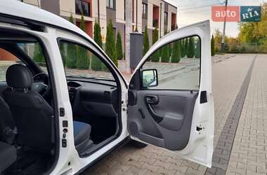 Минивэн Opel Combo 2005 в 