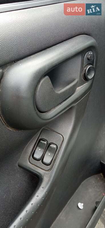 Минивэн Opel Combo 2010 в Врадиевке