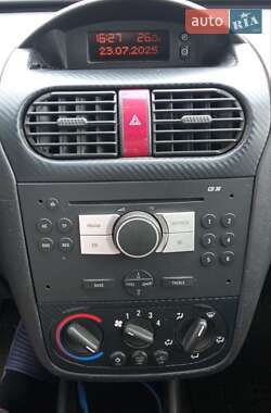 Минивэн Opel Combo 2010 в 