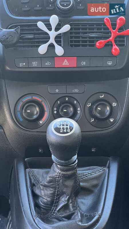Мінівен Opel Combo 2012 в Броварах