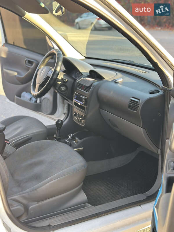 Вантажний фургон Opel Combo 2004 в Дніпрі фото 16 Вантажний фургон Opel Combo 2004 в Дніпрі
