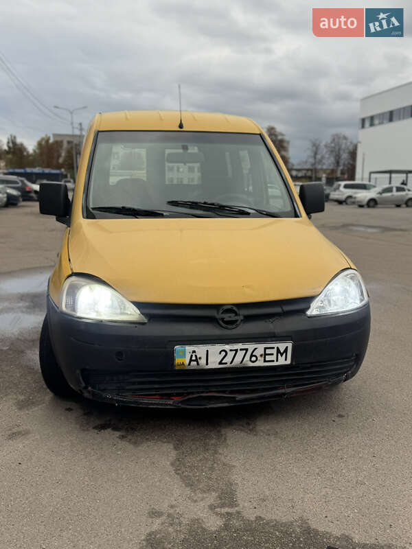 Минивэн Opel Combo 2003 в Киеве