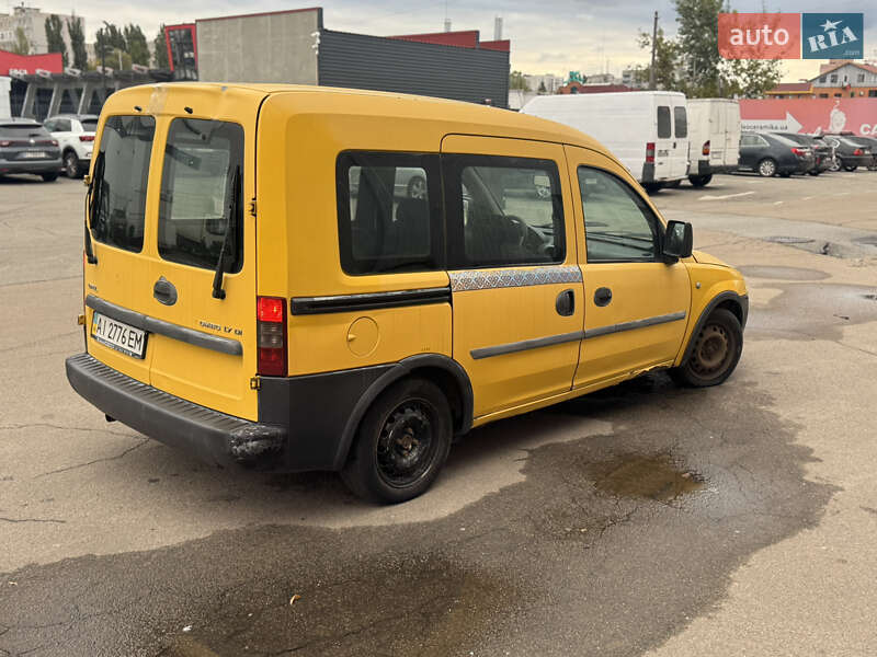 Минивэн Opel Combo 2003 в Киеве
