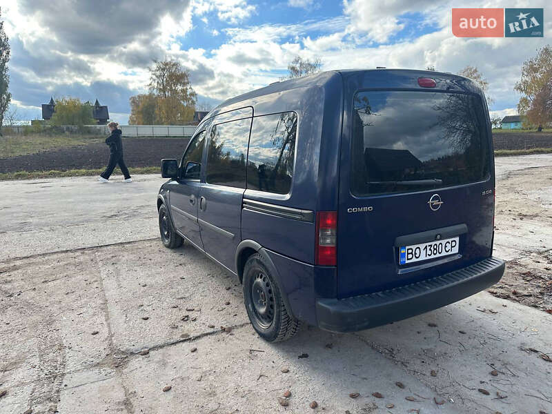 Минивэн Opel Combo 2006 в Почаеве фото 3 Минивэн Opel Combo 2006 в Почаеве