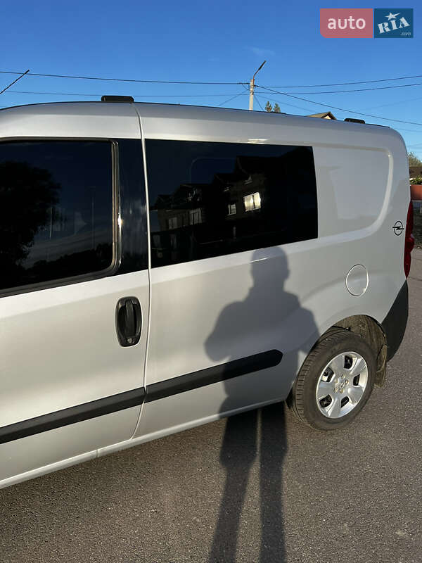 Грузовой фургон Opel Combo 2012 в Борисполе