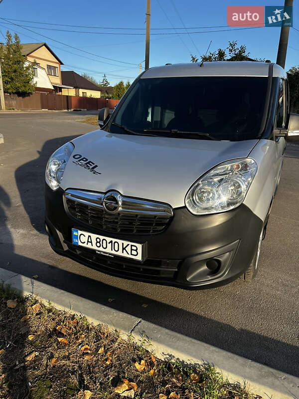 Грузовой фургон Opel Combo 2012 в Борисполе