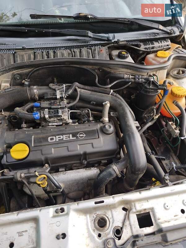 Минивэн Opel Combo 2002 в Первомайске