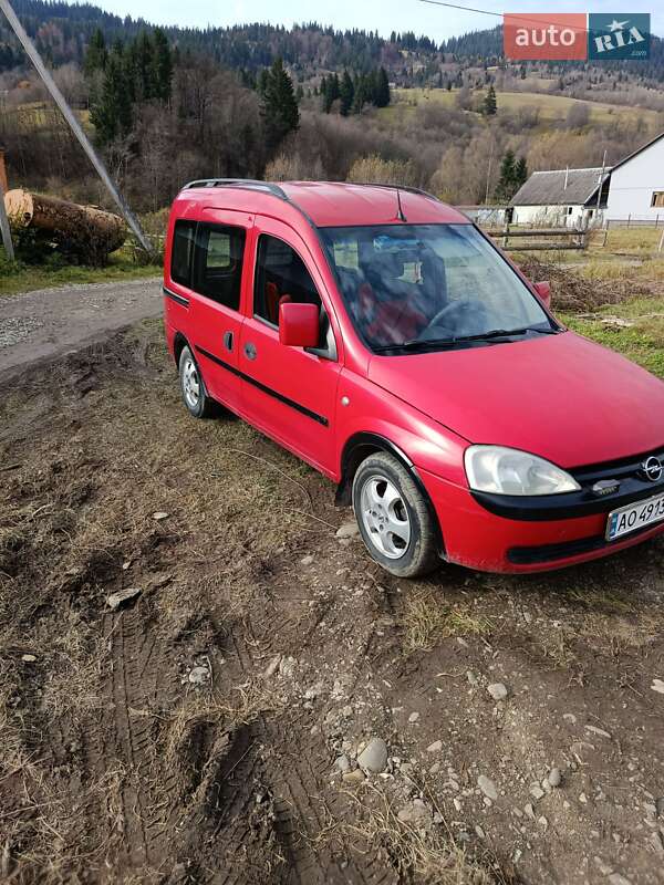 Мінівен Opel Combo 2003 в Чорній Тисі