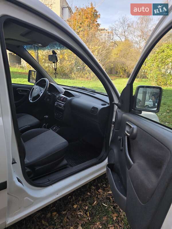 Грузовой фургон Opel Combo 2006 в Черновцах фото 15 Грузовой фургон Opel Combo 2006 в Черновцах