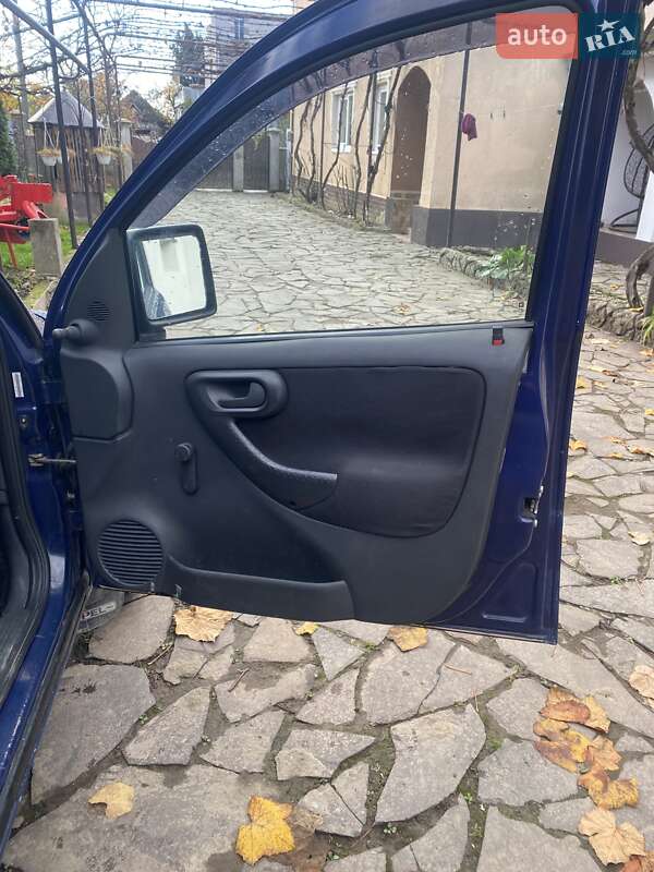 Минивэн Opel Combo 2005 в Мукачево