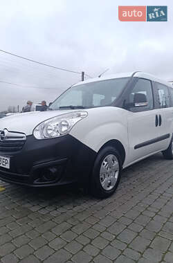 Мінівен Opel Combo 2017 в Чернівцях