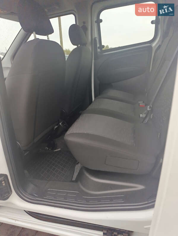 Минивэн Opel Combo 2017 в Черновцах