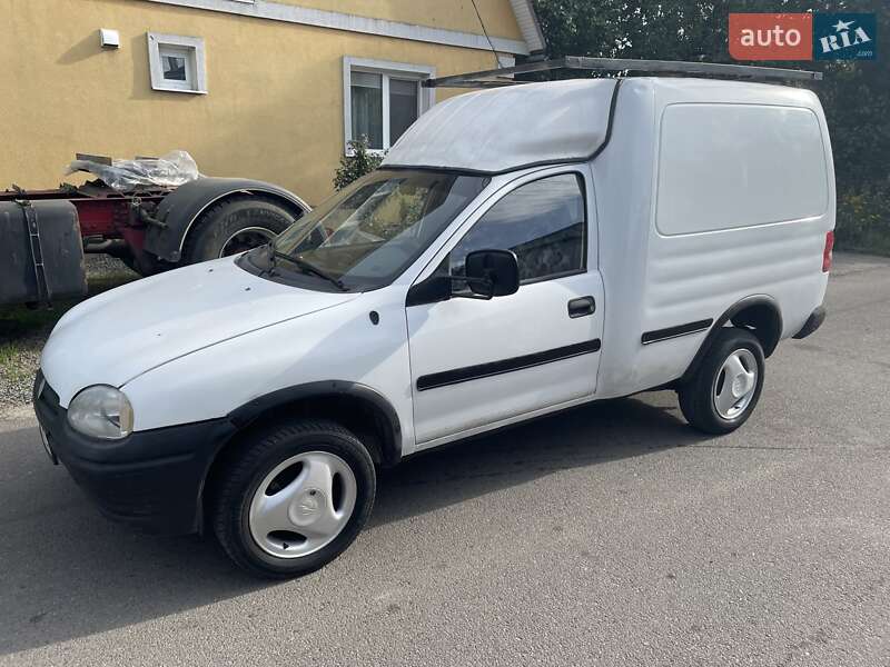 Вантажний фургон Opel Combo 1997 в Черкасах