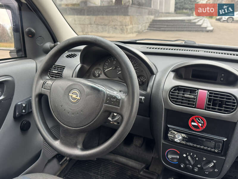 Минивэн Opel Combo 2002 в Ровно