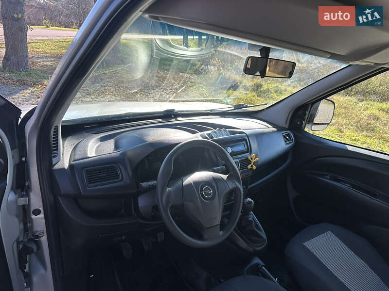 Мінівен Opel Combo 2012 в Львові фото 16 Мінівен Opel Combo 2012 в Львові