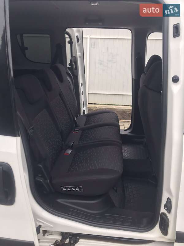 Мінівен Opel Combo 2012 в Черкасах фото 9 Мінівен Opel Combo 2012 в Черкасах