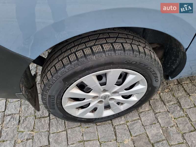 Минивэн Opel Combo 2012 в Ровно