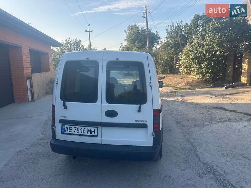 Мінівен Opel Combo 2005 в Дніпрі