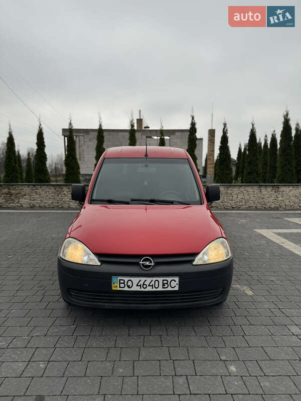 Минивэн Opel Combo 2003 в Почаеве