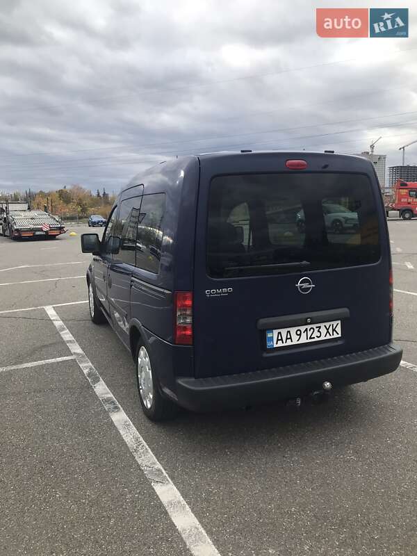 Мінівен Opel Combo 2009 в Києві