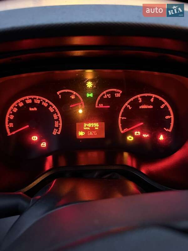 Грузовой фургон Opel Combo 2012 в Львове