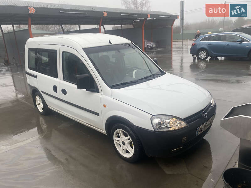 Минивэн Opel Combo 2002 в Бердичеве