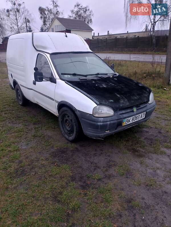 Вантажний фургон Opel Combo 1996 в Немовичах