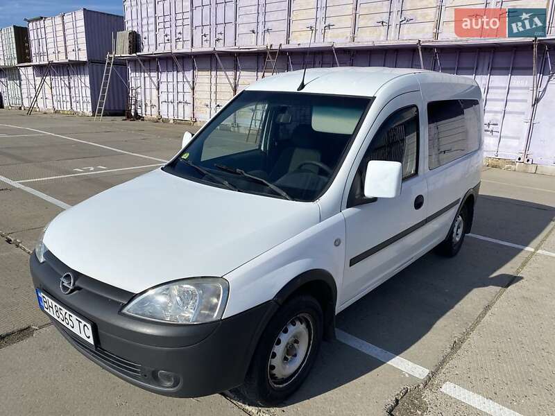 Opel Combo 2004