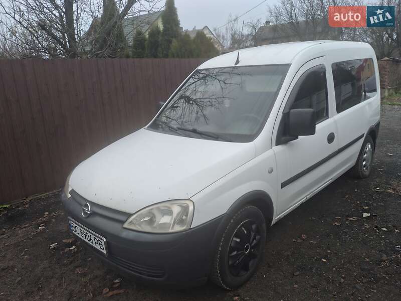Минивэн Opel Combo 2006 в Шептицькому
