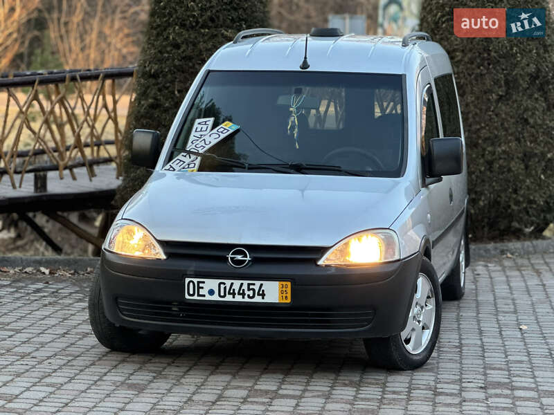 Мінівен Opel Combo 2006 в Дрогобичі фото 9 Мінівен Opel Combo 2006 в Дрогобичі